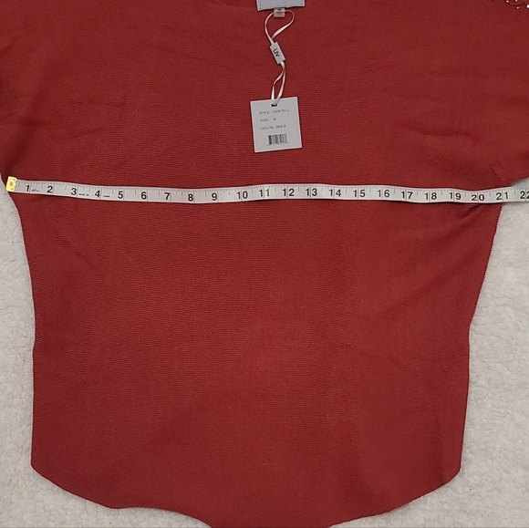 LIV Milano Sweater NWT - Medium - Picture 5 of 8